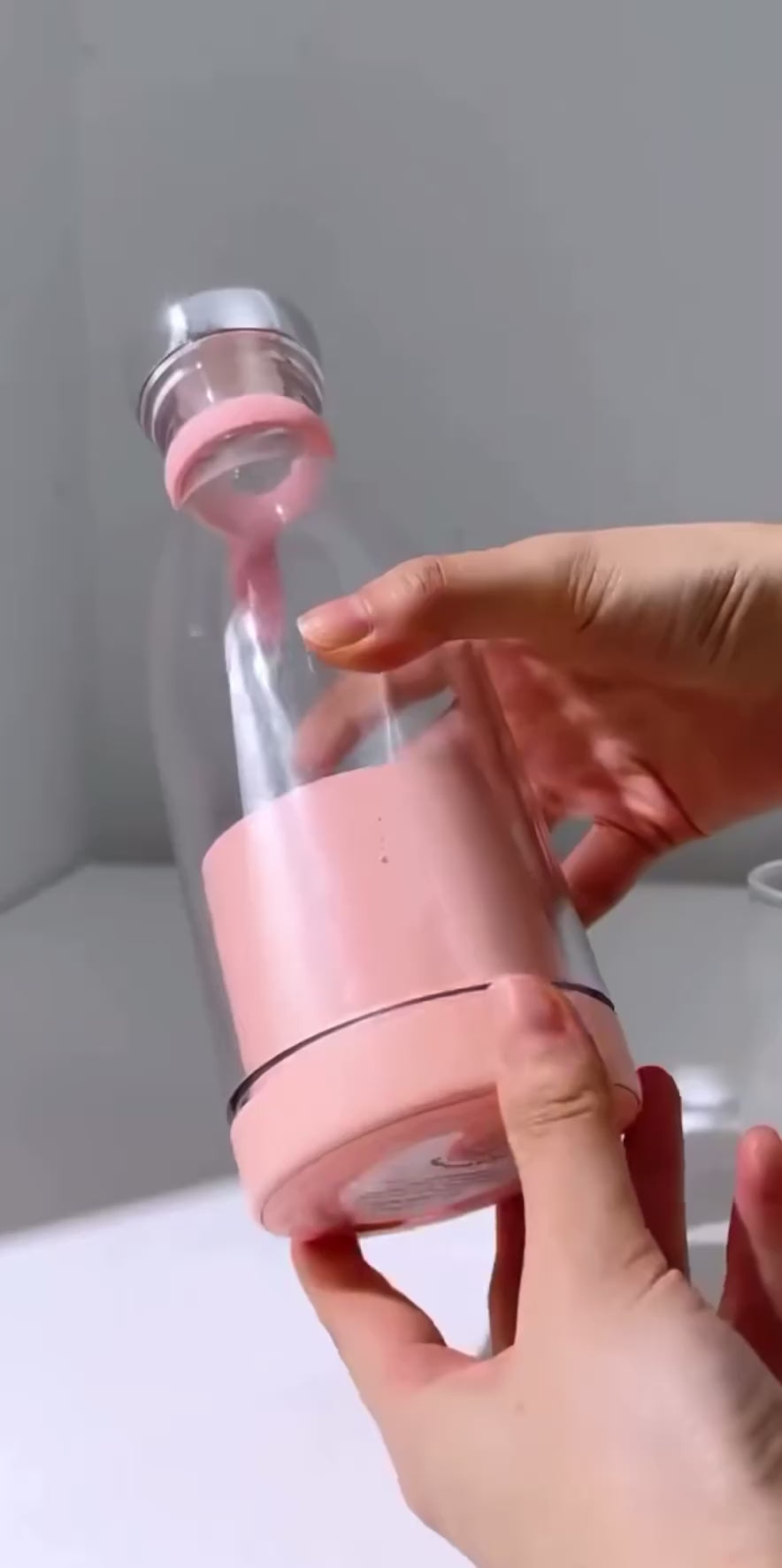 Mini Portable Blender 350 ML video